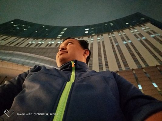 Hasil Foto Kamera ASUS ZenFone 4 Selfie Pro